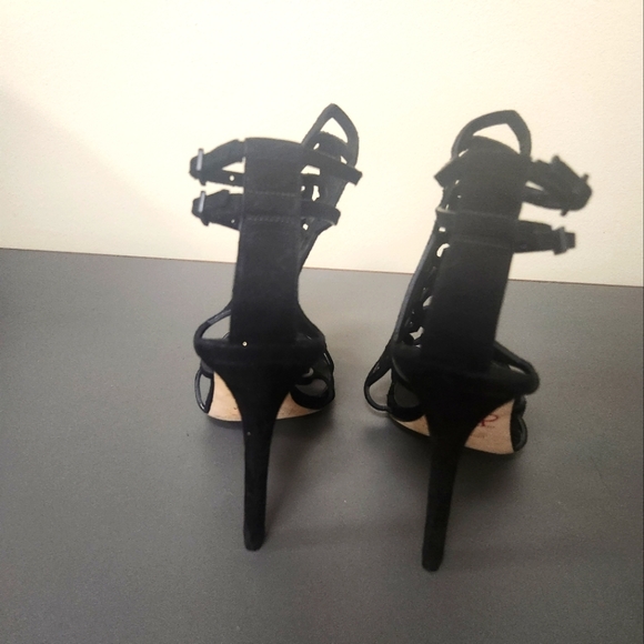 B BY BRIAN ATWOOD LAPLATA LASER CUT SANDALS heels Sz 9 - Picture 4 of 6